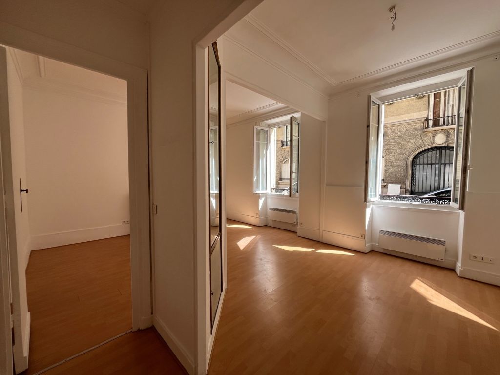 appartement 2 pièces en location sur PARIS (75015)