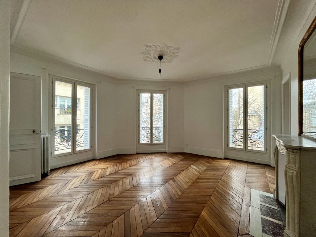 appartement 4 pièces en location sur PARIS (75015)