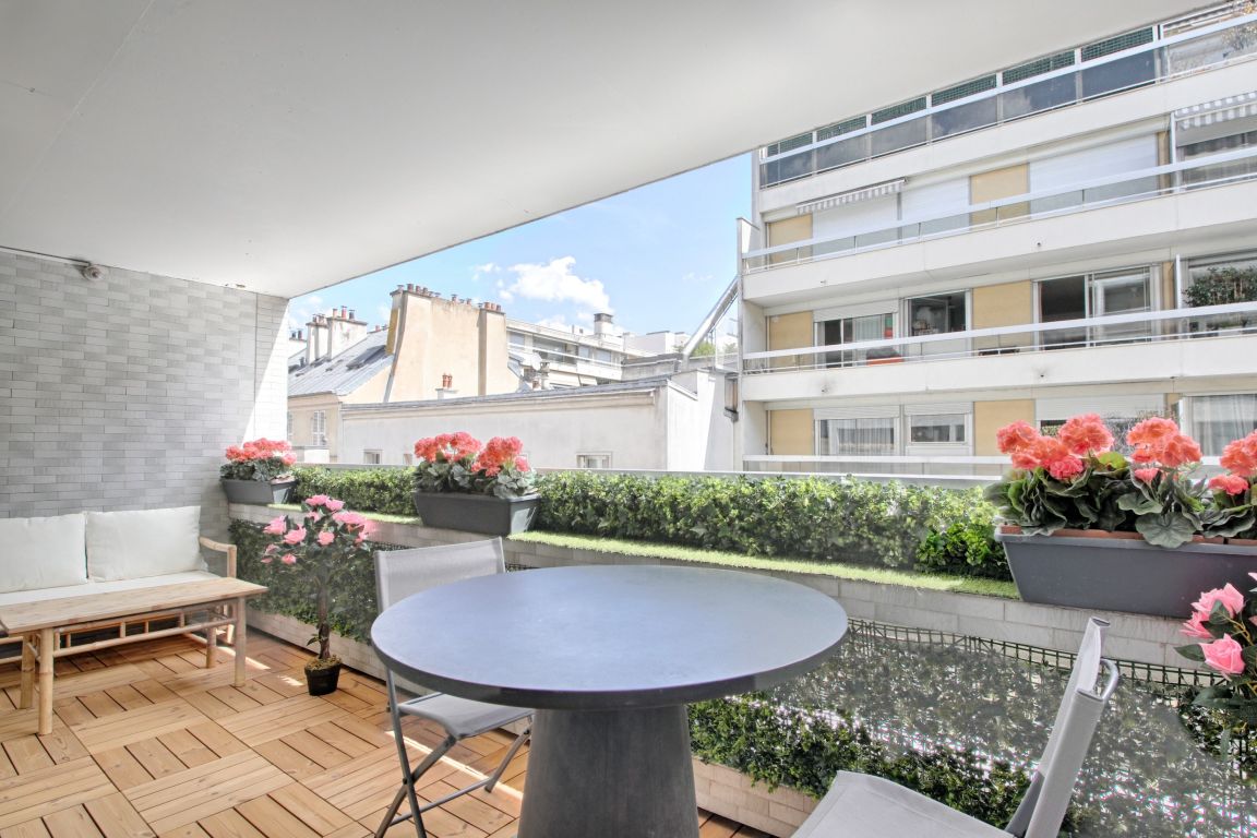 appartement 2 pièces en vente sur PARIS (75007)