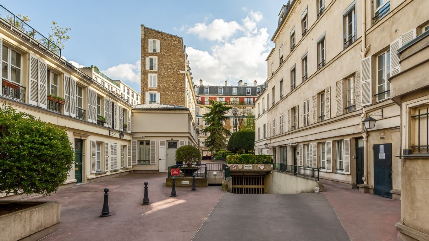 parking en vente sur PARIS (75007)